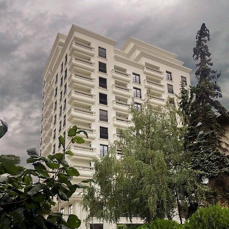 Central Luxury Apartment Пристина Екстериор снимка