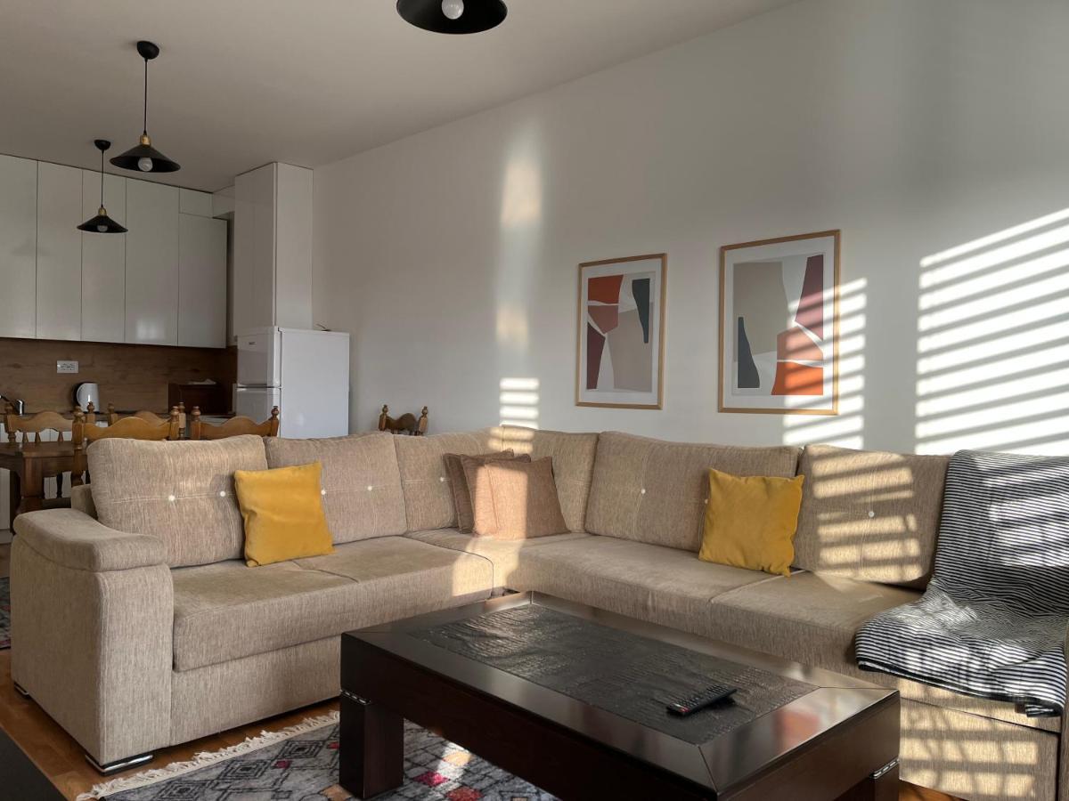 Central Luxury Apartment Пристина Екстериор снимка