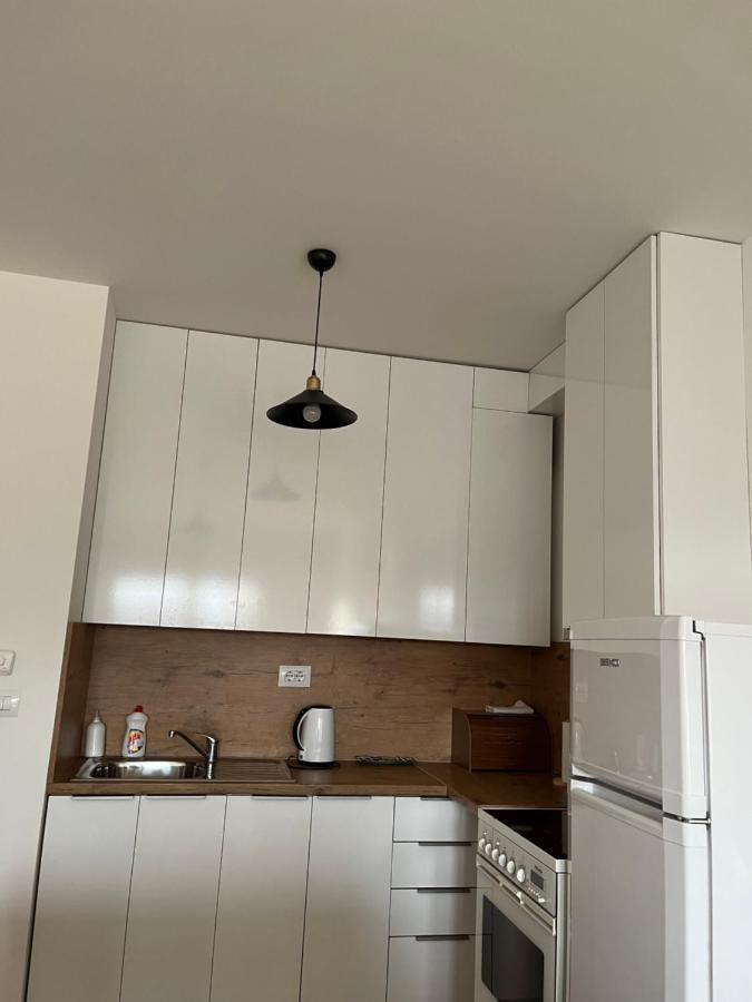 Central Luxury Apartment Пристина Екстериор снимка