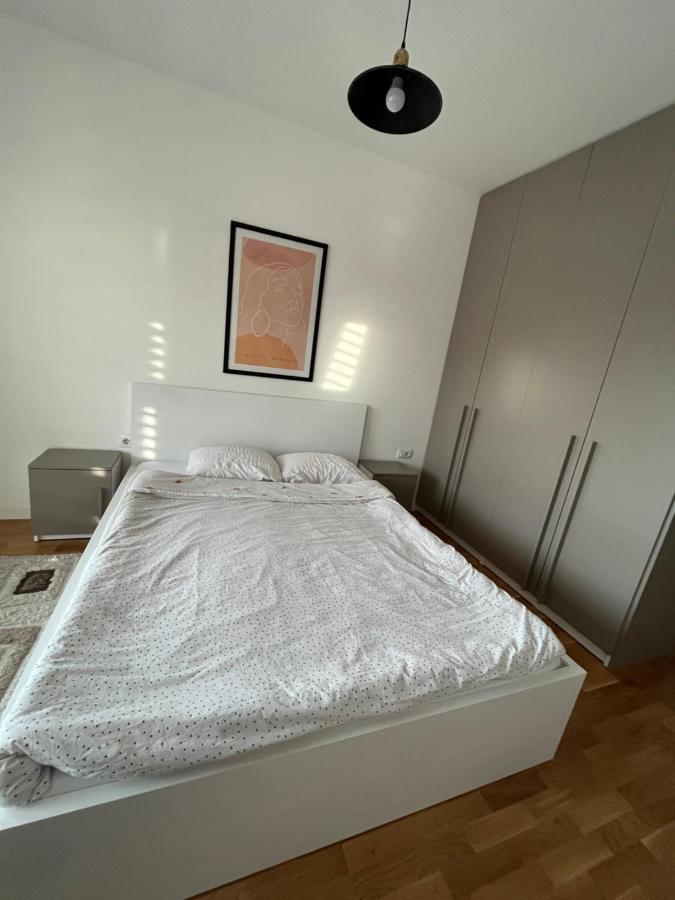 Central Luxury Apartment Пристина Екстериор снимка